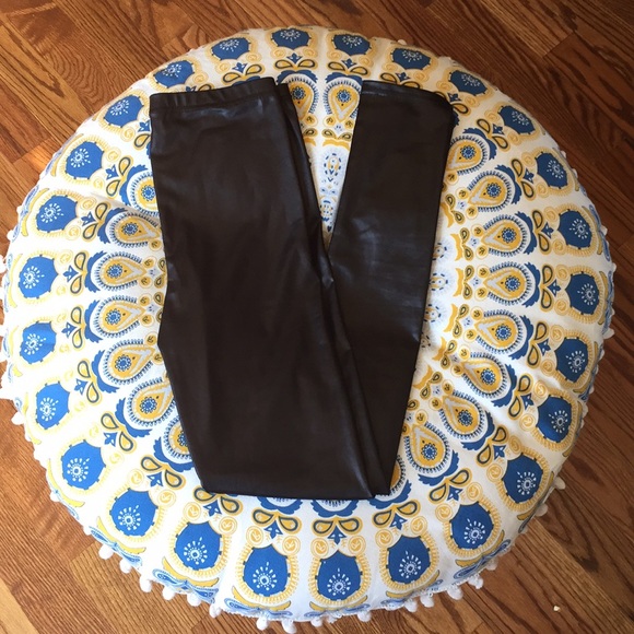 Pleather leggings - Picture 2 of 3